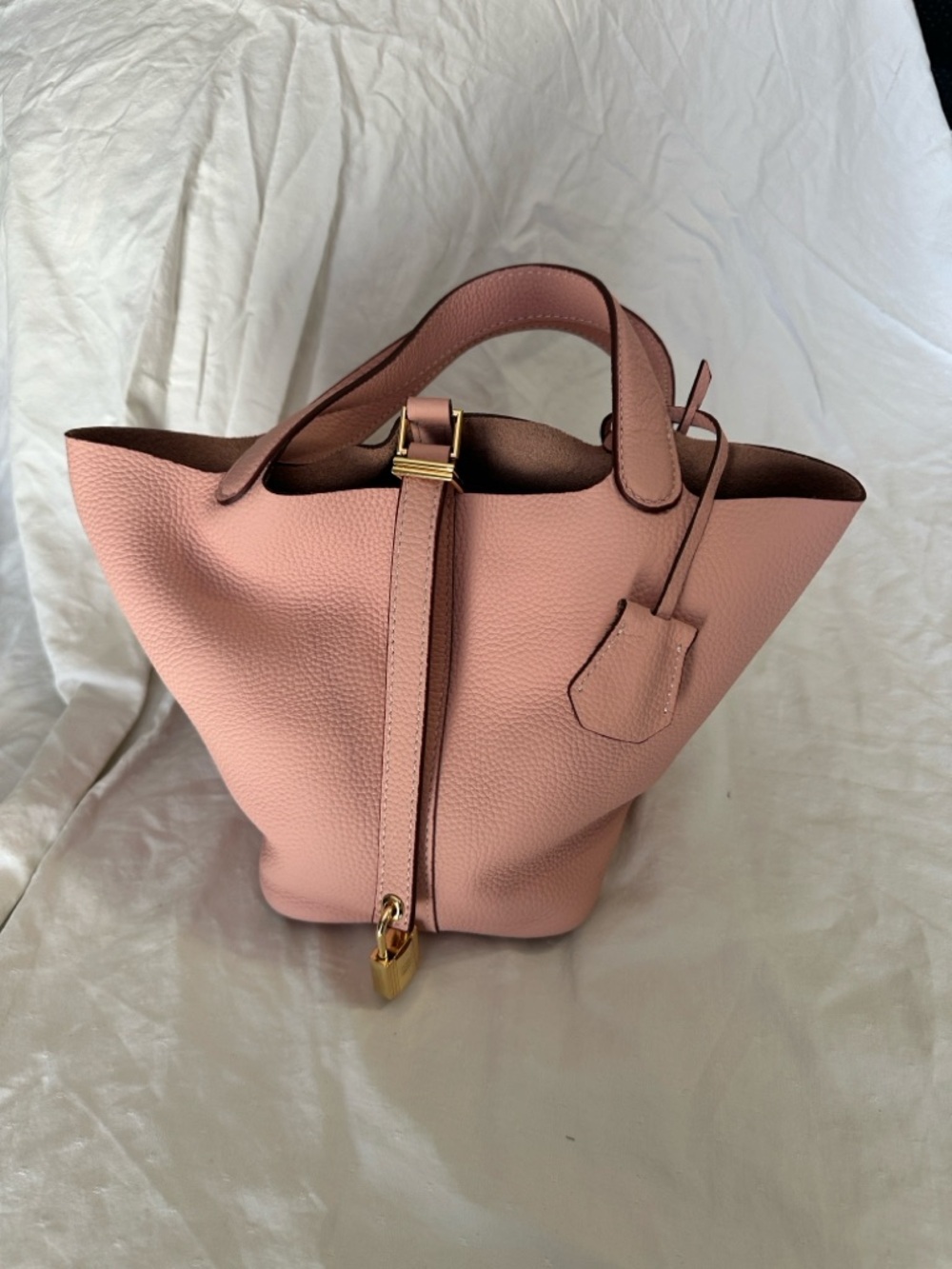 Women's Pebbled Leather Bucket Bag - Pink